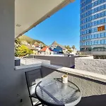 Secure, Close To Beaches, Promenade & Free Wi-Fi!